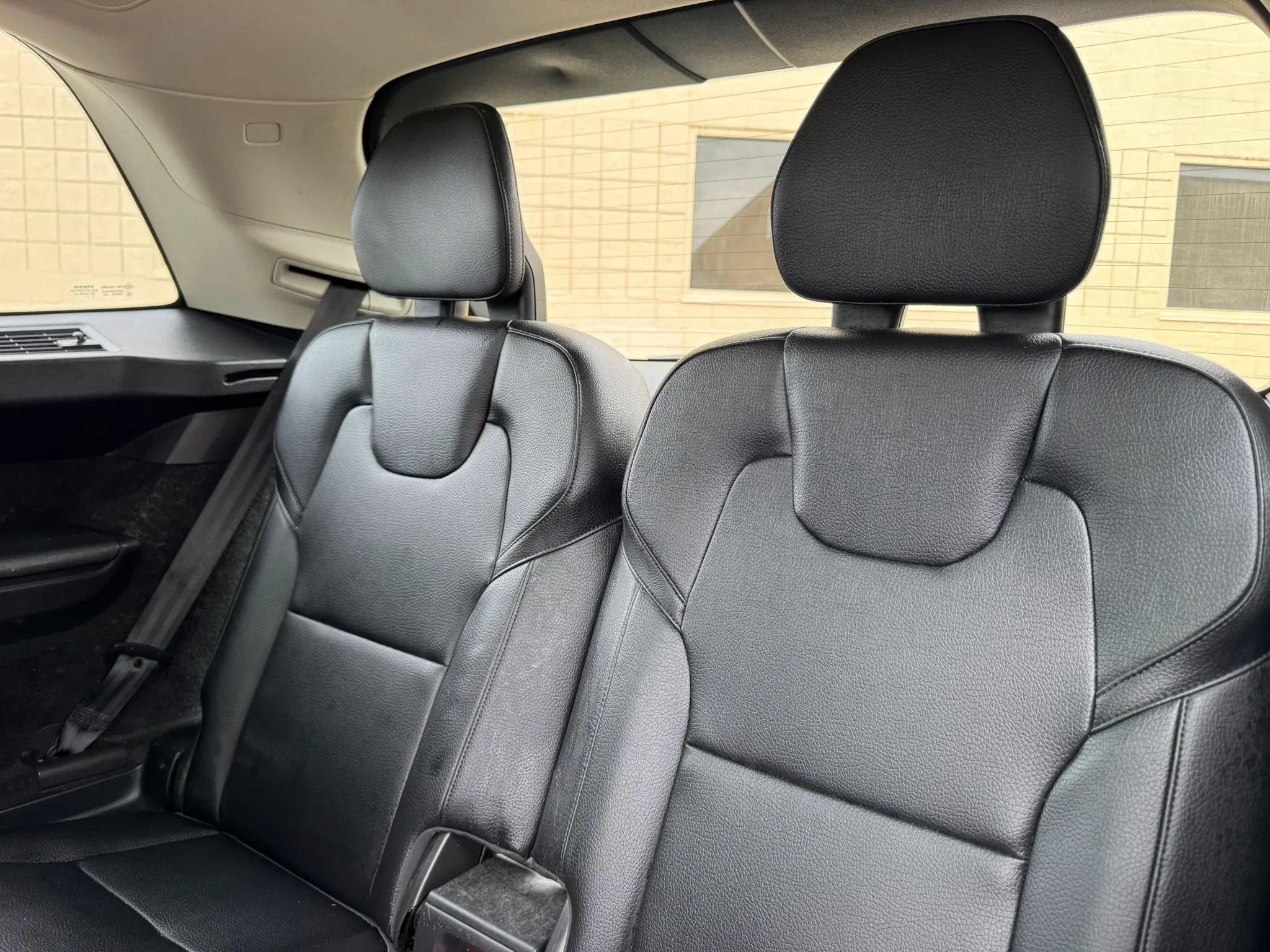 Used 2016 Volvo XC90 T6 Momentum w/ Momentum Plus Package AWD/4WD image 37