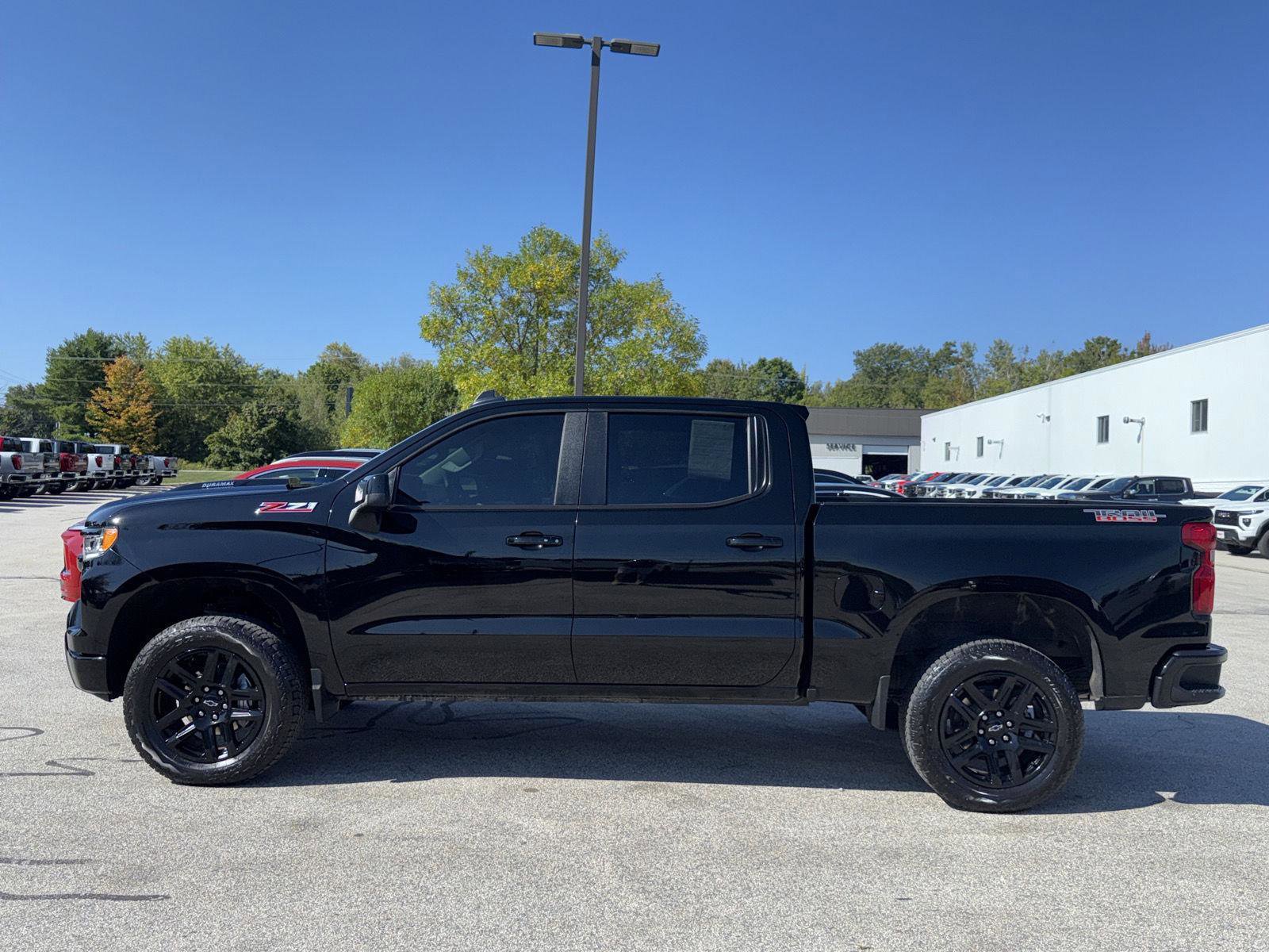 Used 2025 Chevrolet Silverado 1500 LT Trail Boss w/ Protection Package image 7
