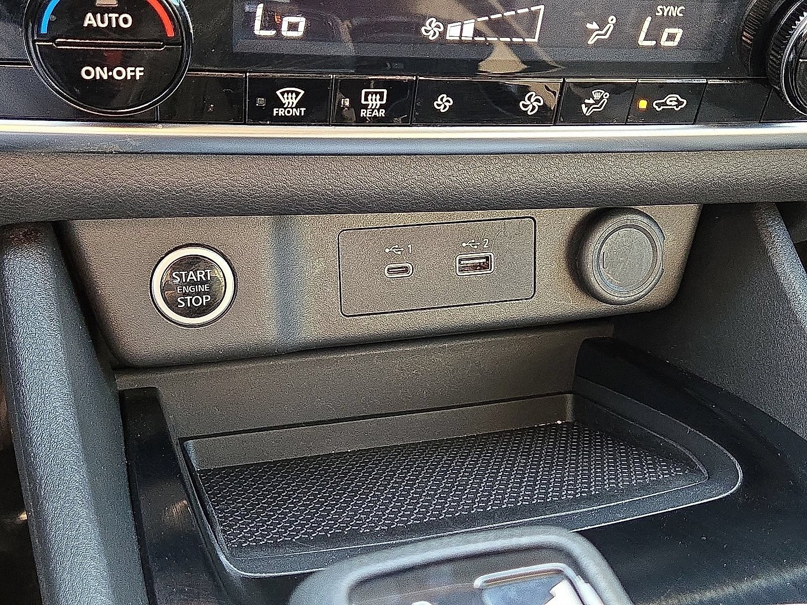 Used 2022 Nissan Rogue SV FWD image 28