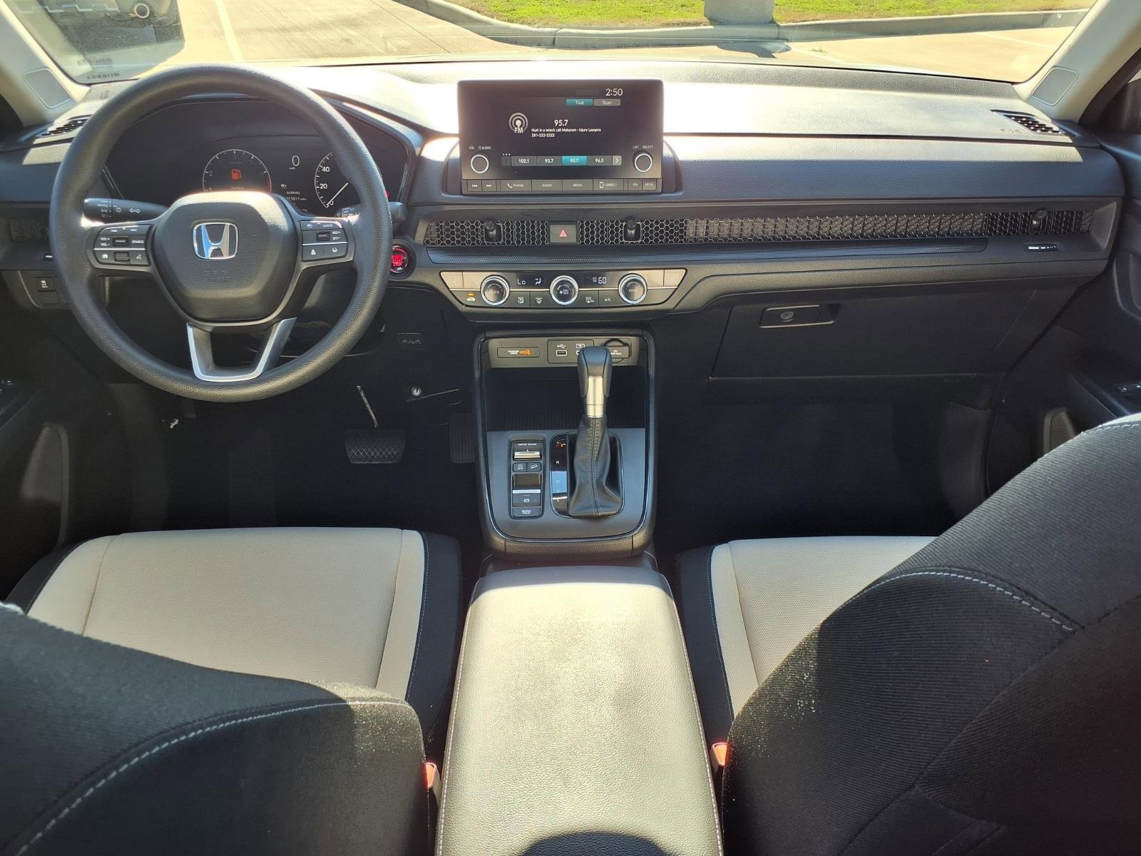 Used 2025 Honda CR-V EX image 9