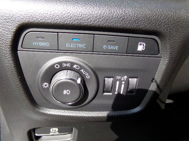 Used 2024 Jeep Grand Cherokee Limited 4xe image 9