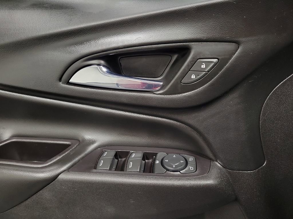 Used 2018 Chevrolet Equinox LT w/ Sun & Infotainment Package image 19
