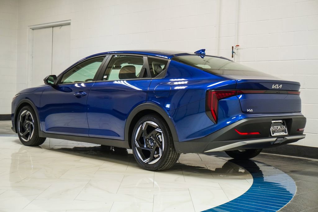 Used 2025 Kia K4 EX image 32