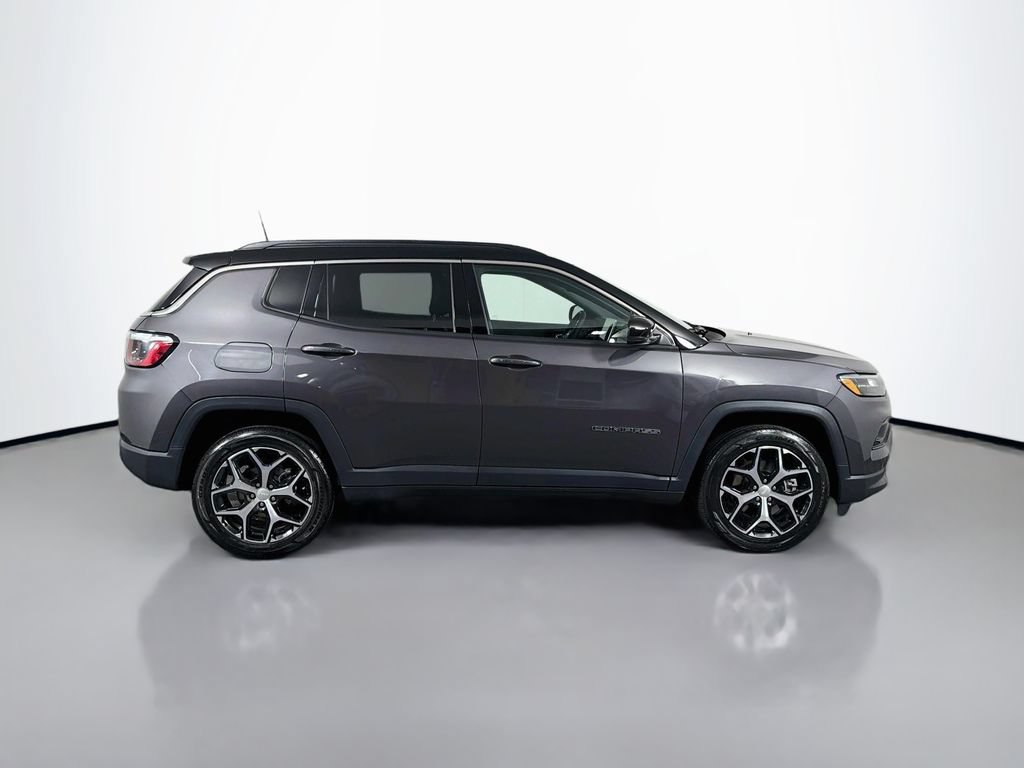 Used 2024 Jeep Compass Limited AWD/4WD image 8