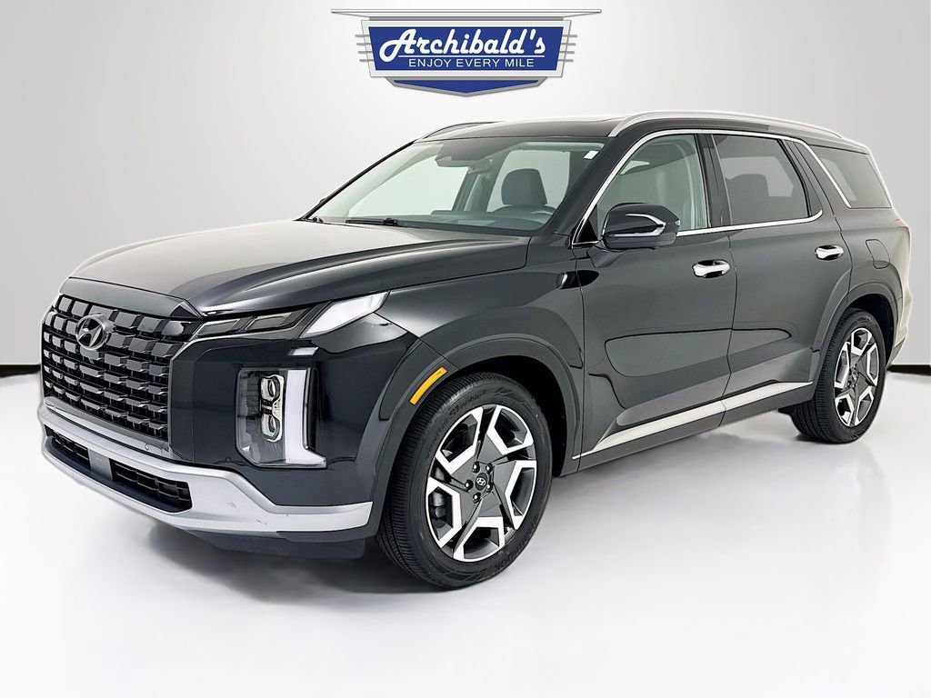 Used 2023 Hyundai Palisade Limited image 3