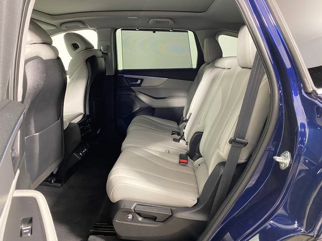 Used 2023 Acura MDX w/ Technology Package AWD/4WD image 13