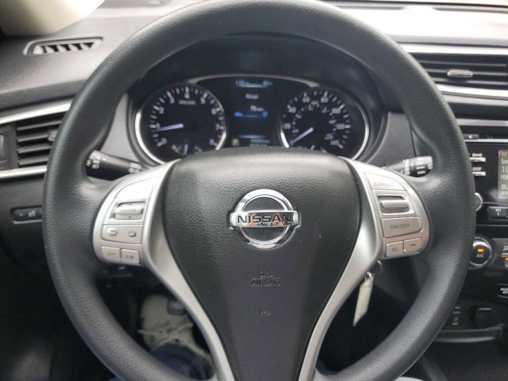 Used 2015 Nissan Rogue S AWD/4WD image 31