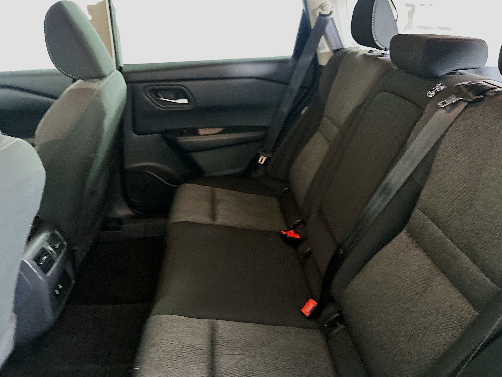 Used 2024 Nissan Rogue SV FWD image 26