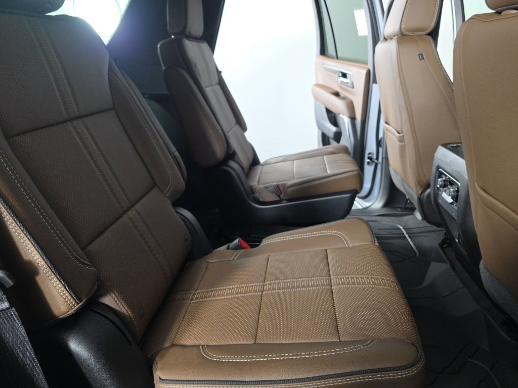 New 2026 Chevrolet Tahoe High Country w/ Sun And Tow Package image 41