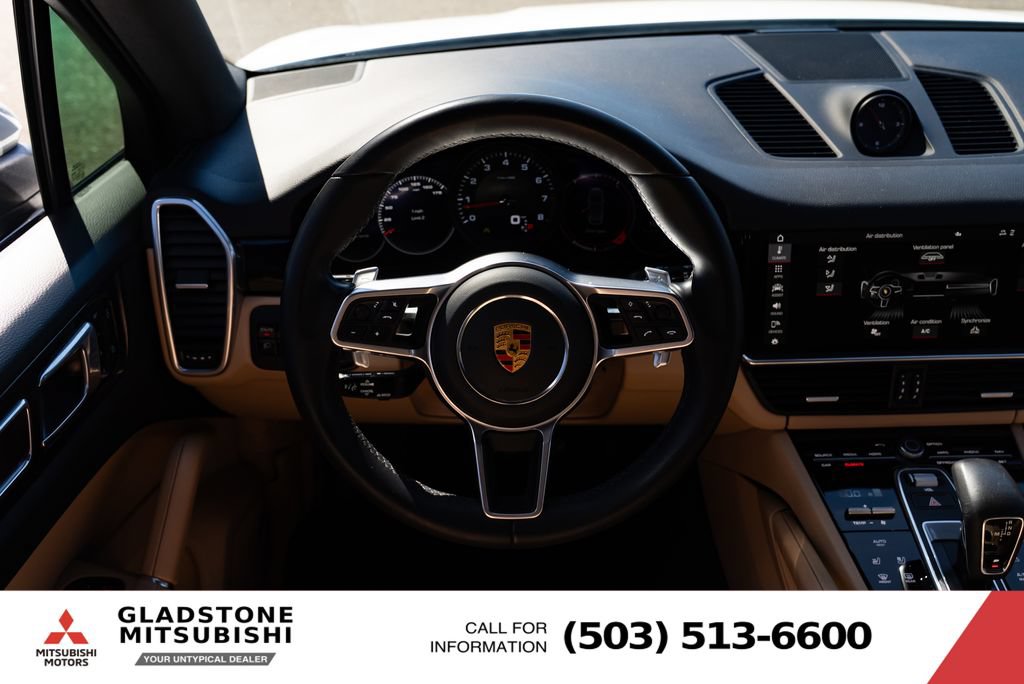 Used 2021 Porsche Cayenne AWD/4WD image 12