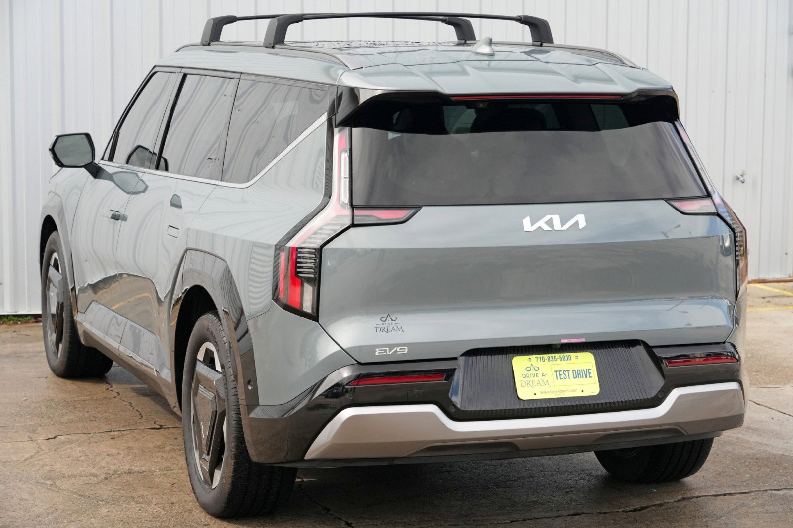 Used 2024 Kia EV9 Land image 57