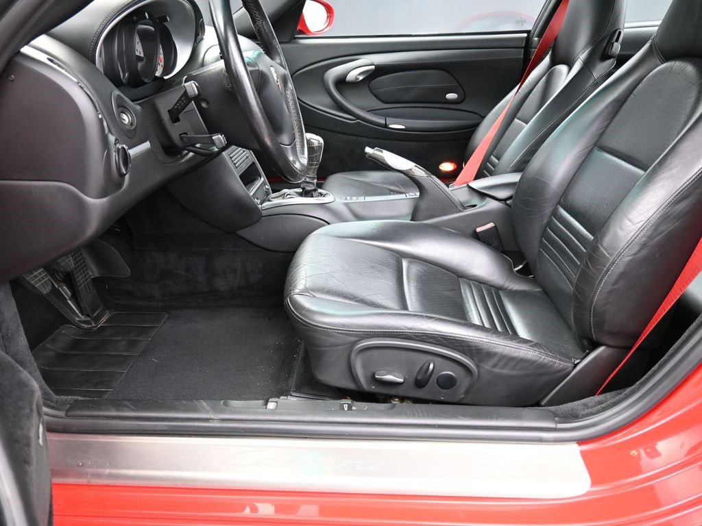 Used 2004 Porsche 911 Carrera 4S image 6