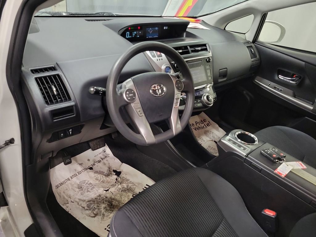 Used 2016 Toyota Prius V Three image 13