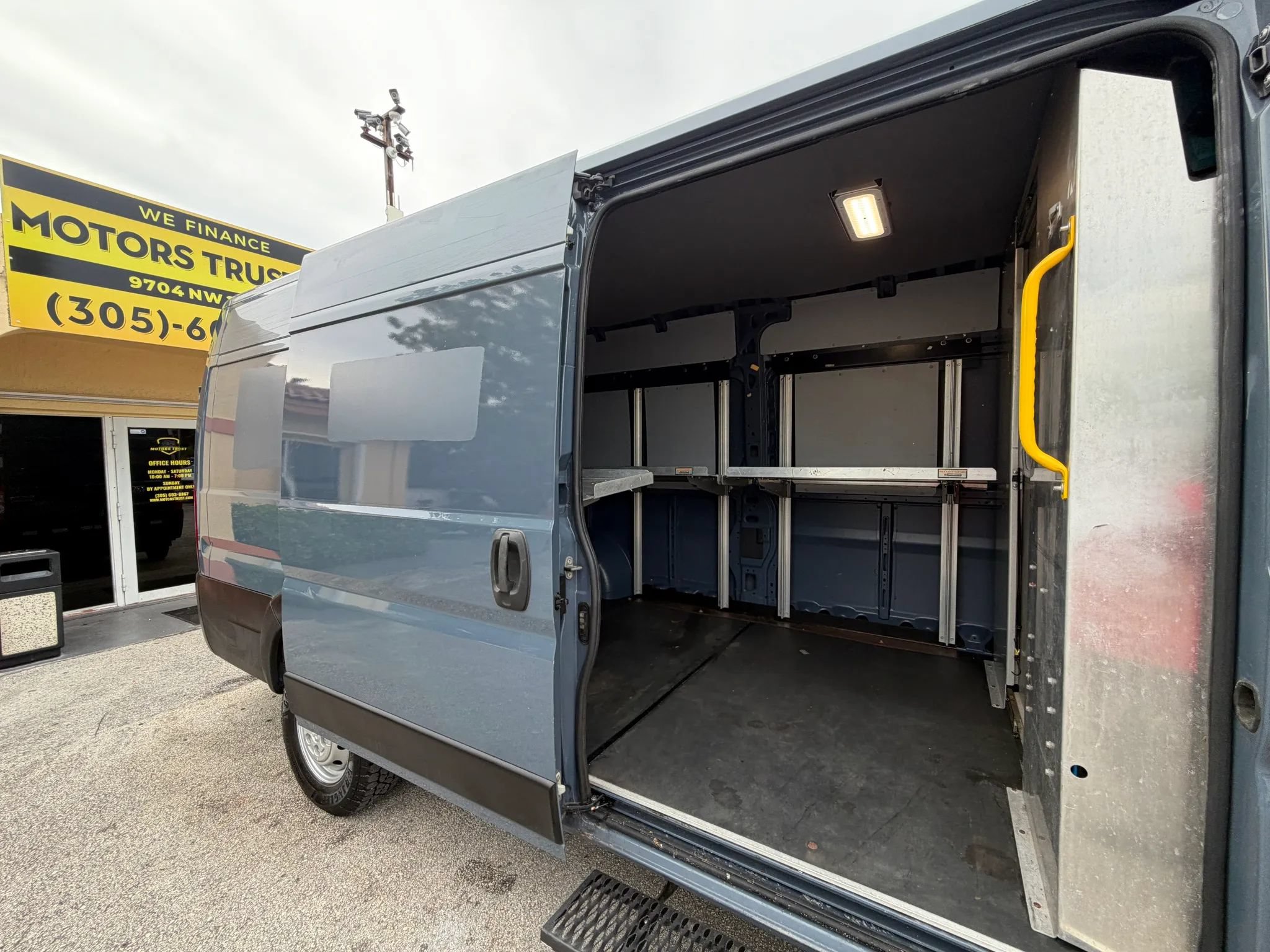 Used 2020 RAM ProMaster 3500 FWD image 6