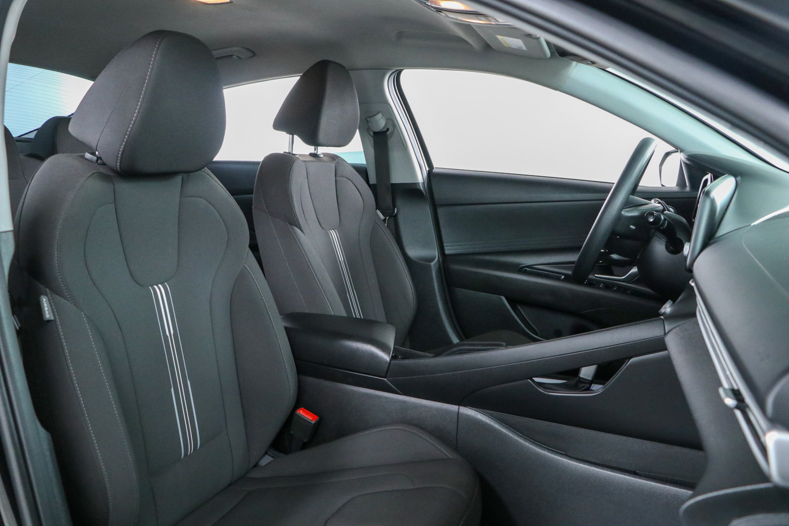 Used 2023 Hyundai Elantra SEL FWD image 26