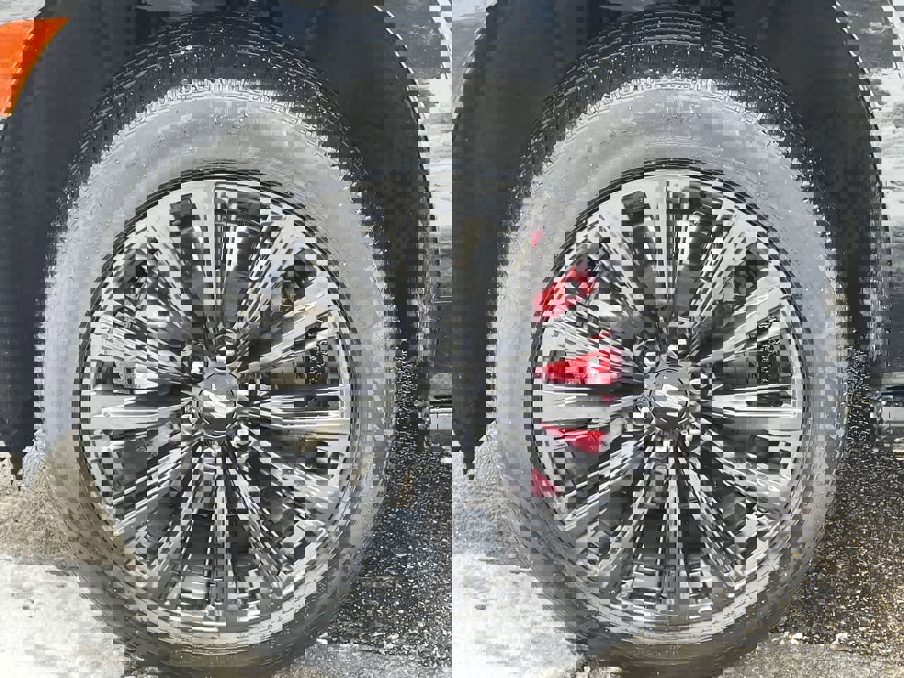 Used 2023 Cadillac Escalade V w/ LPO, ONYX Package image 44