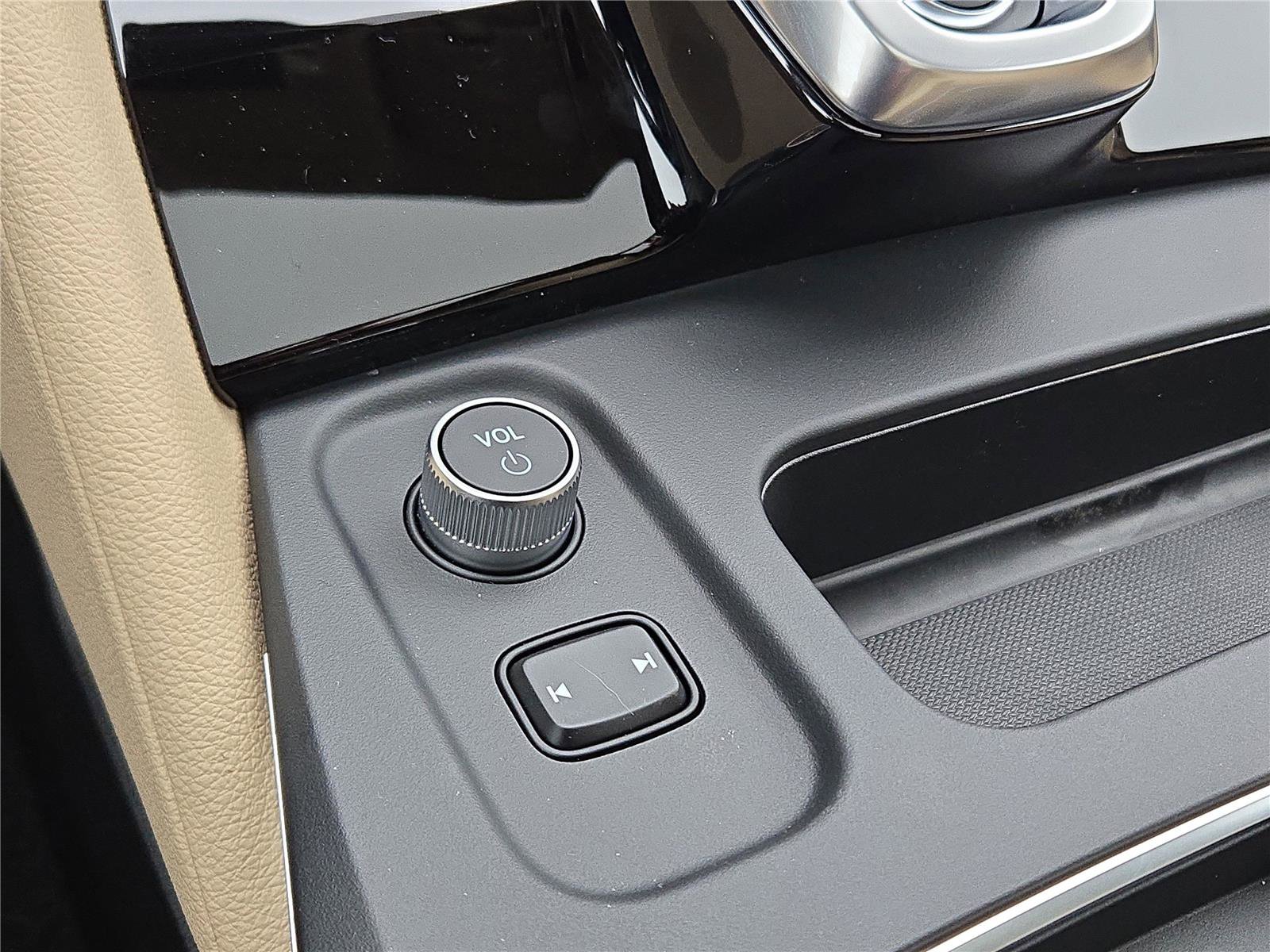 New 2026 Acura MDX SH-AWD image 10