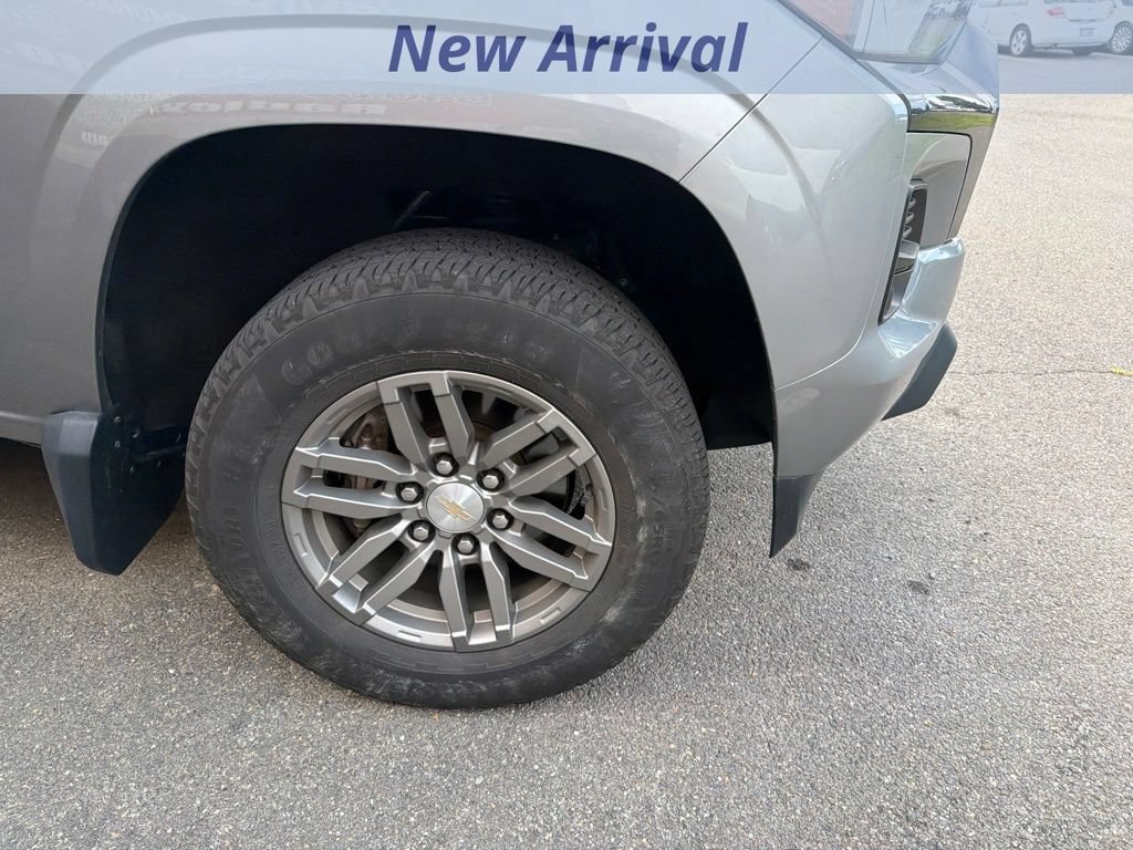 Certified 2023 Chevrolet Colorado LT w/ LT Convenience Package II AWD/4WD image 3