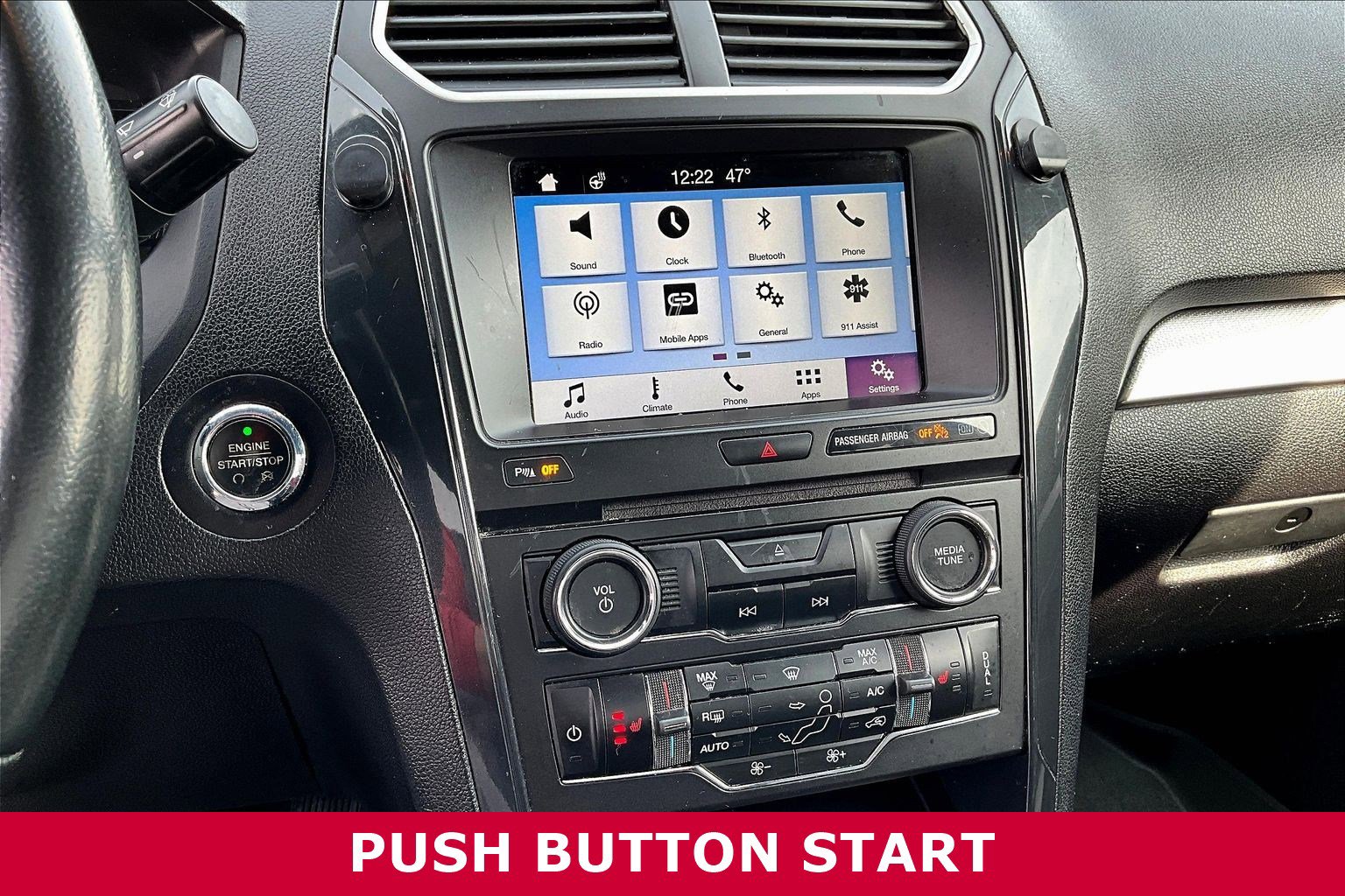 Used 2017 Ford Explorer XLT w/ Equipment Group 202A image 16