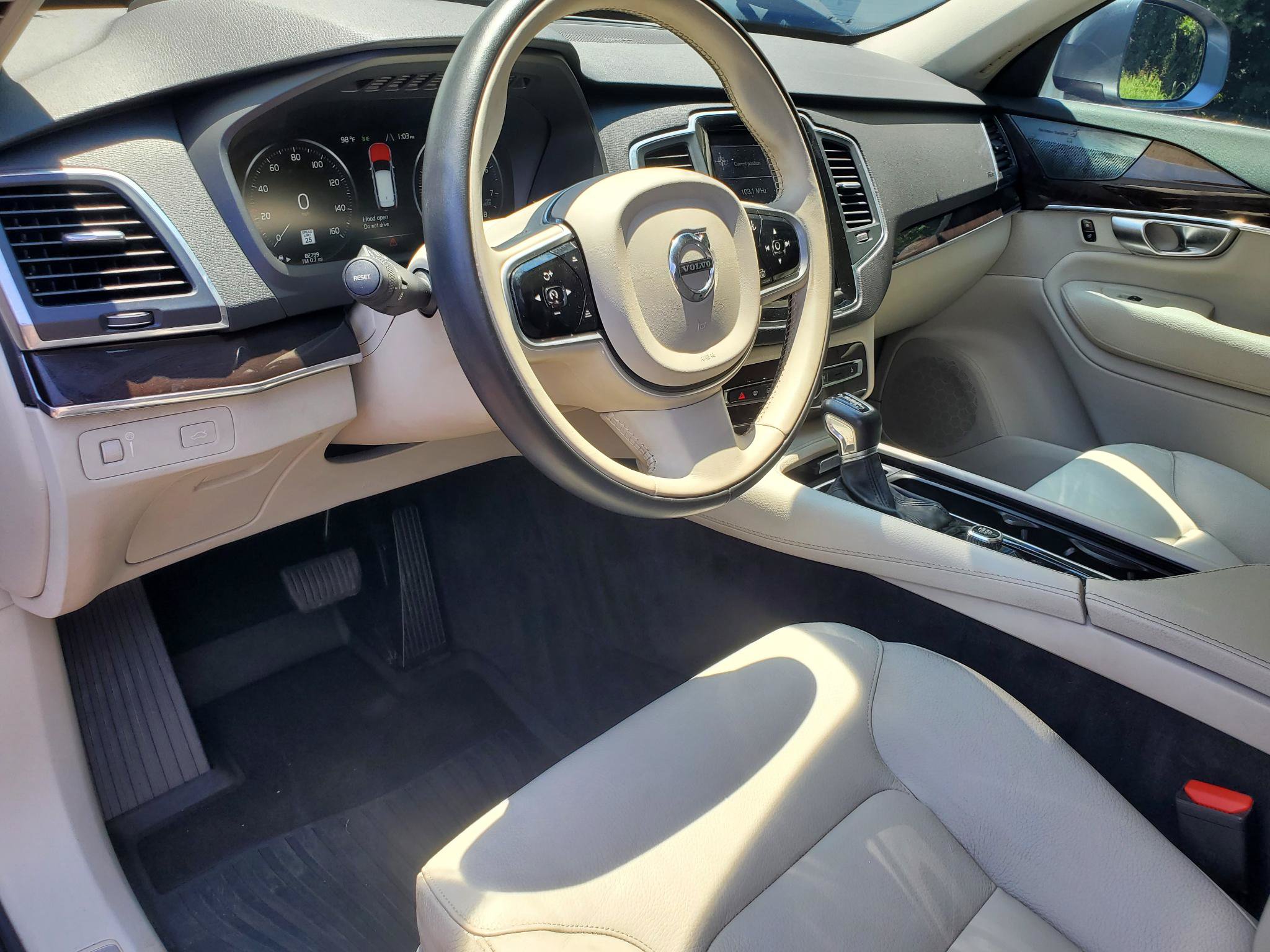 Used 2019 Volvo XC90 T6 Momentum w/ Advanced Package AWD/4WD image 43