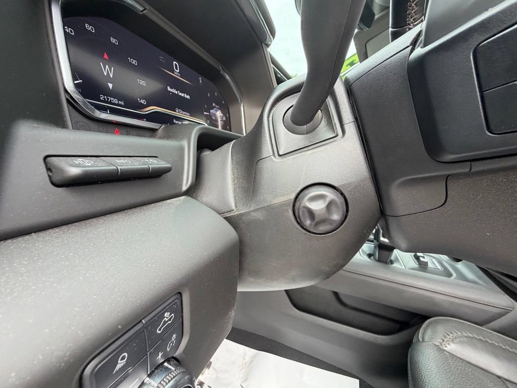 Used 2025 GMC Sierra 1500 Denali w/ Technology Package AWD/4WD image 19