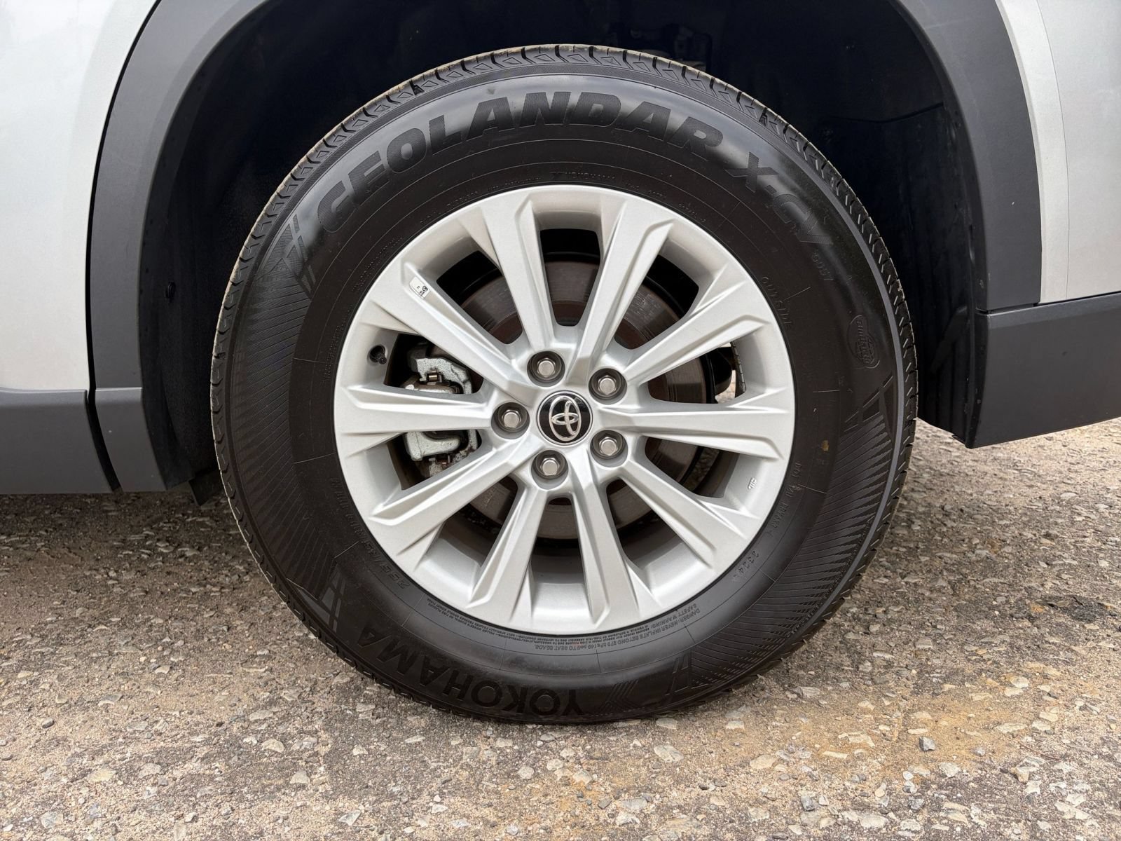 Used 2025 Toyota Grand Highlander FWD image 32