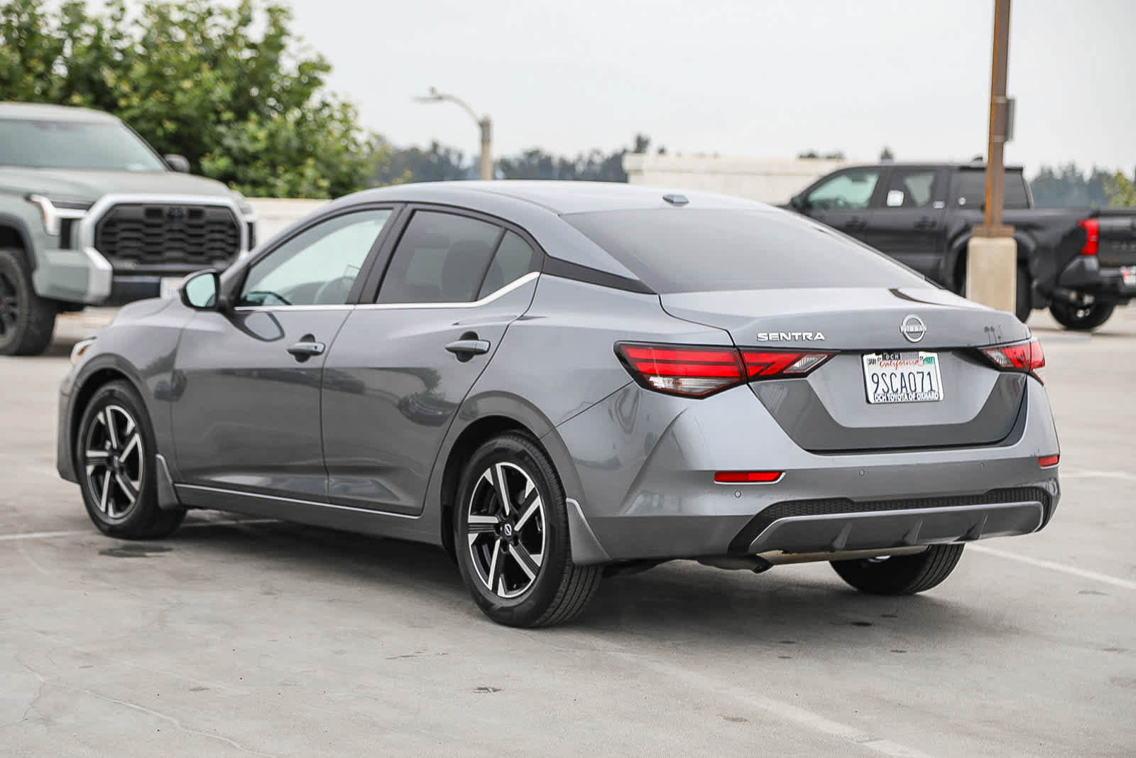 Used 2025 Nissan Sentra SV w/ All-Weather Package FWD image 7