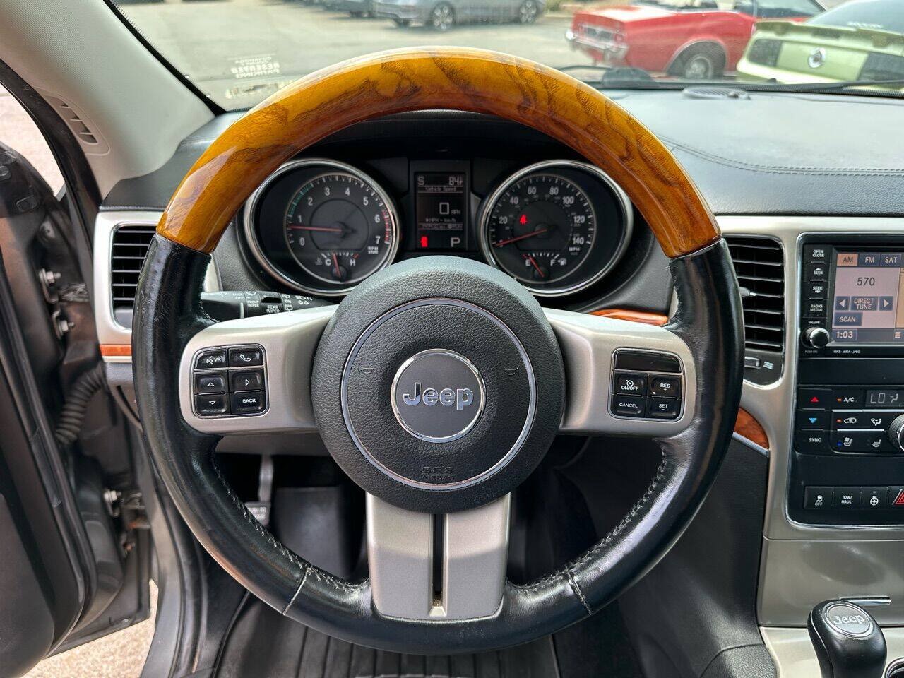 Used 2013 Jeep Grand Cherokee Overland AWD/4WD image 14