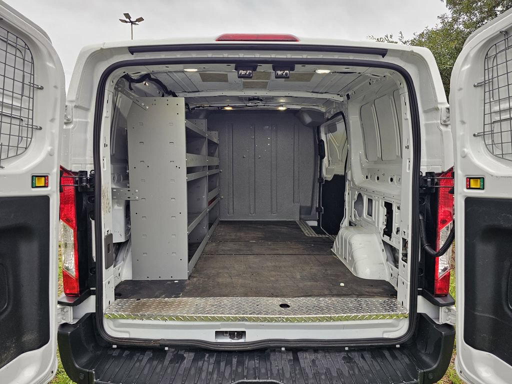 Used 2023 Ford Transit 250 Low Roof RWD image 9