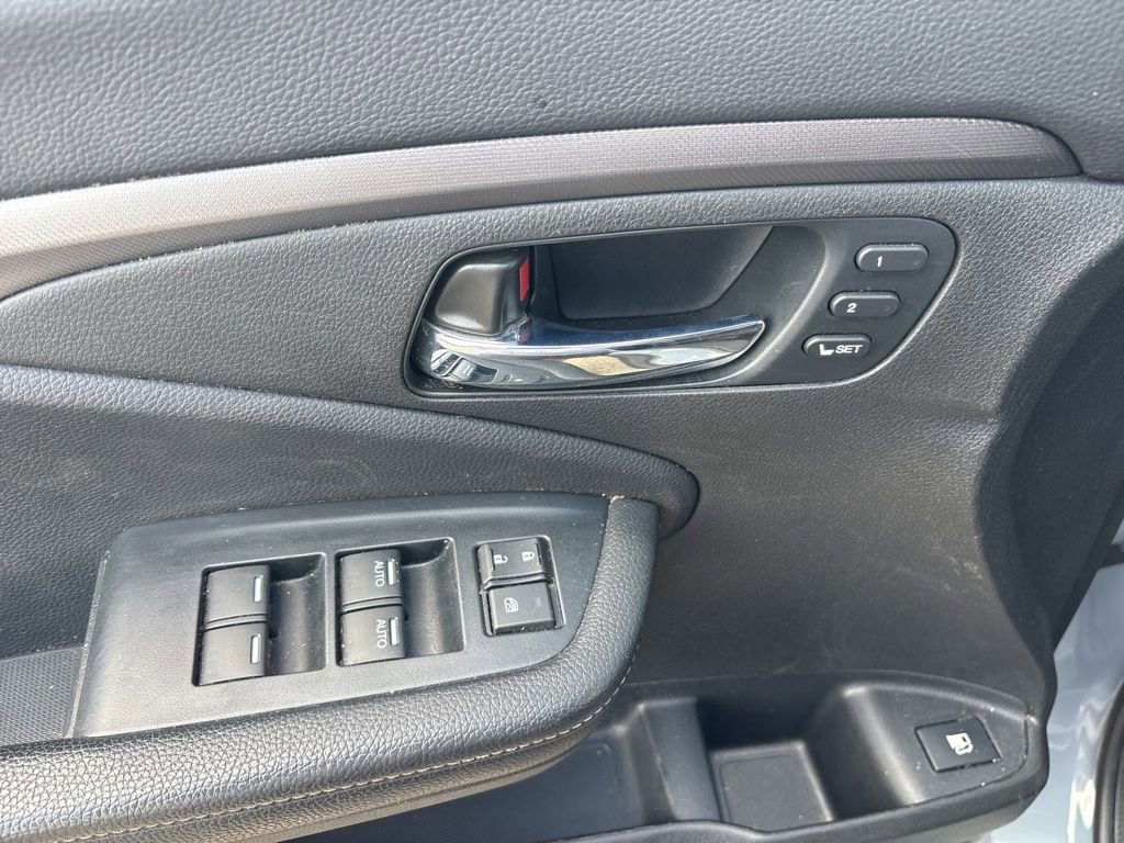 Used 2023 Honda Ridgeline RTL-E image 16