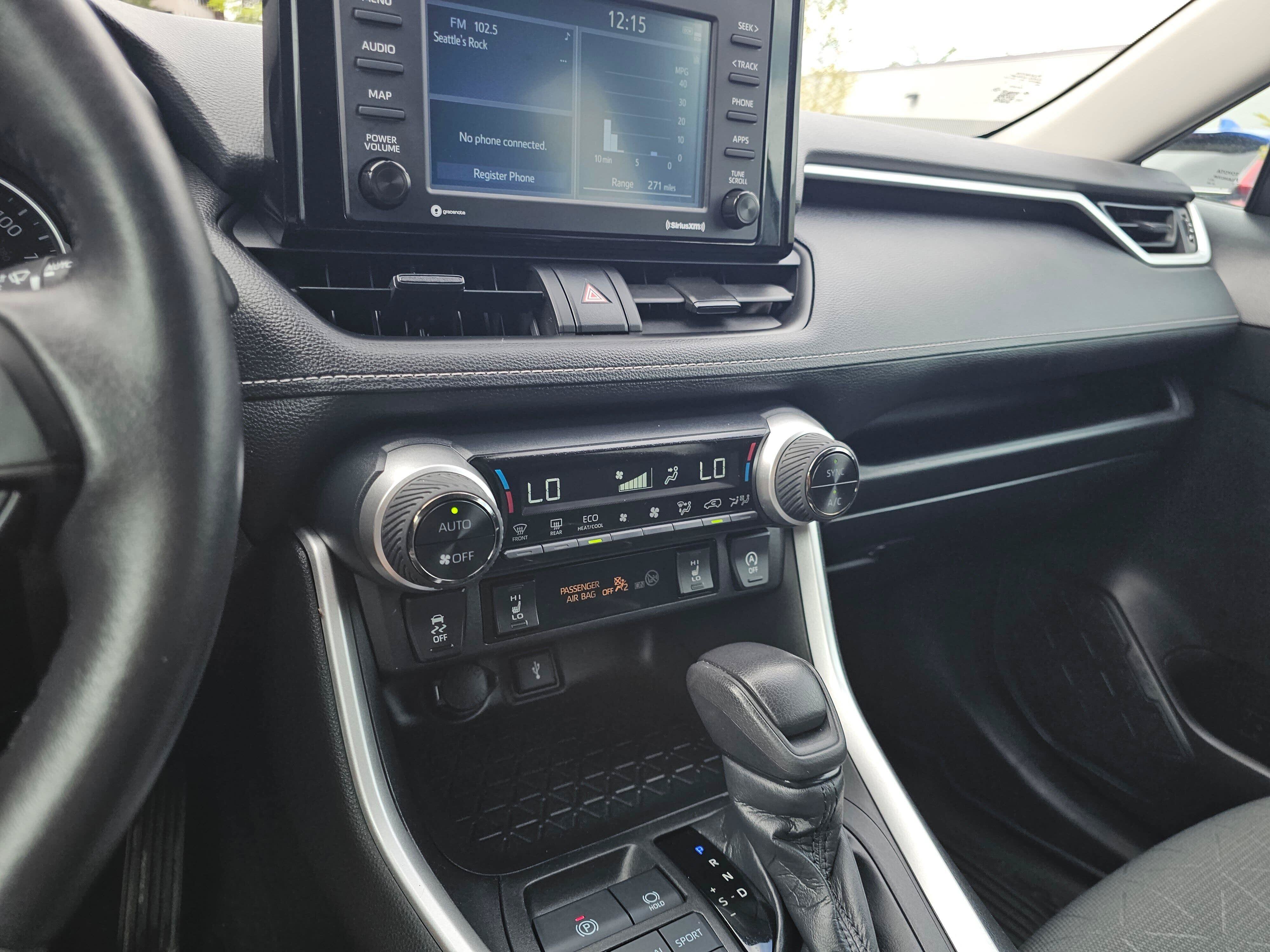 Used 2022 Toyota RAV4 XLE w/ Convenience Package AWD/4WD image 27