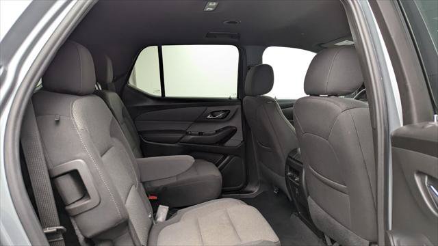 Used 2023 Chevrolet Traverse LT FWD image 18