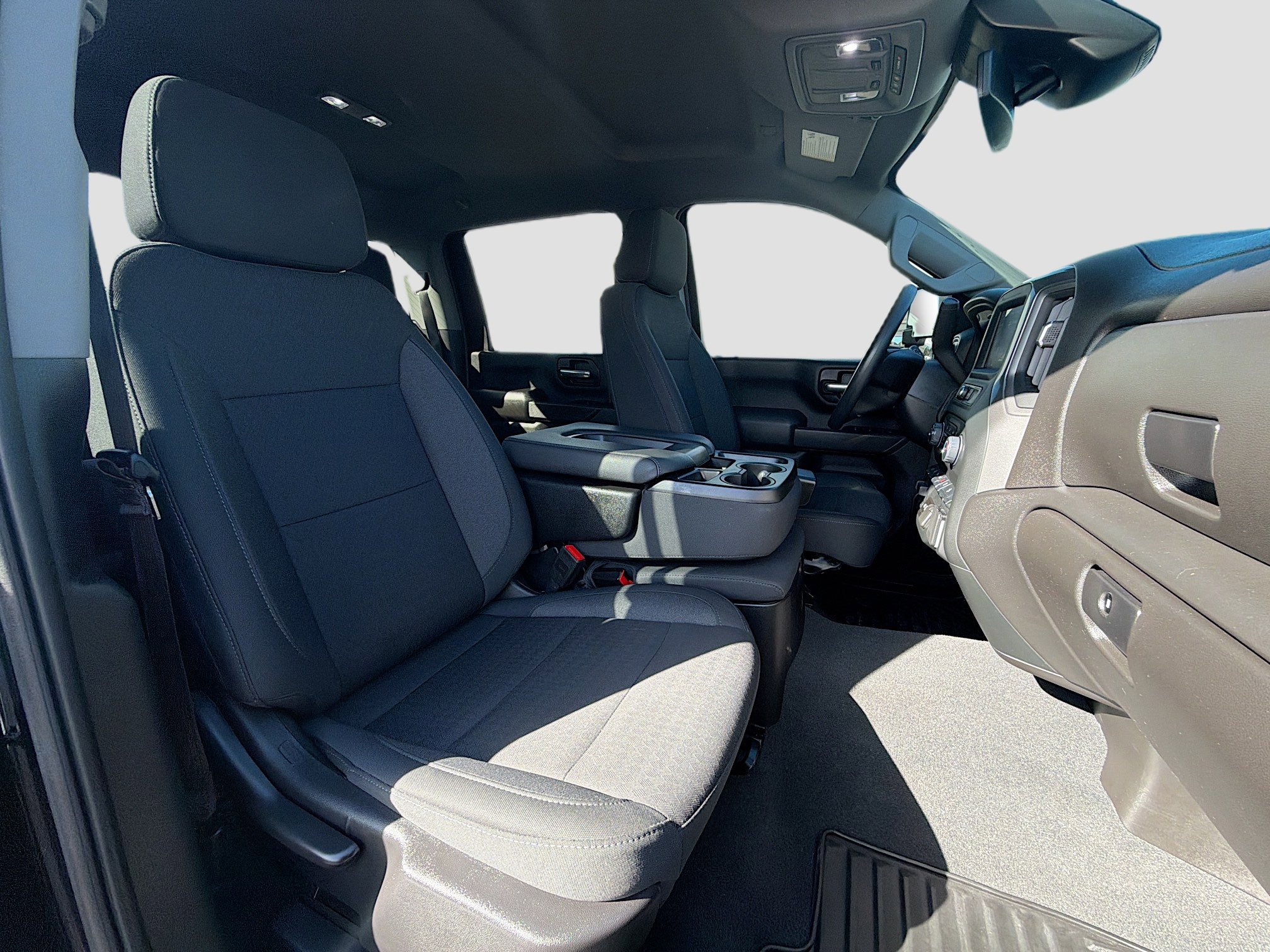 Used 2025 Chevrolet Silverado 2500 Custom w/ Custom Value Package image 14