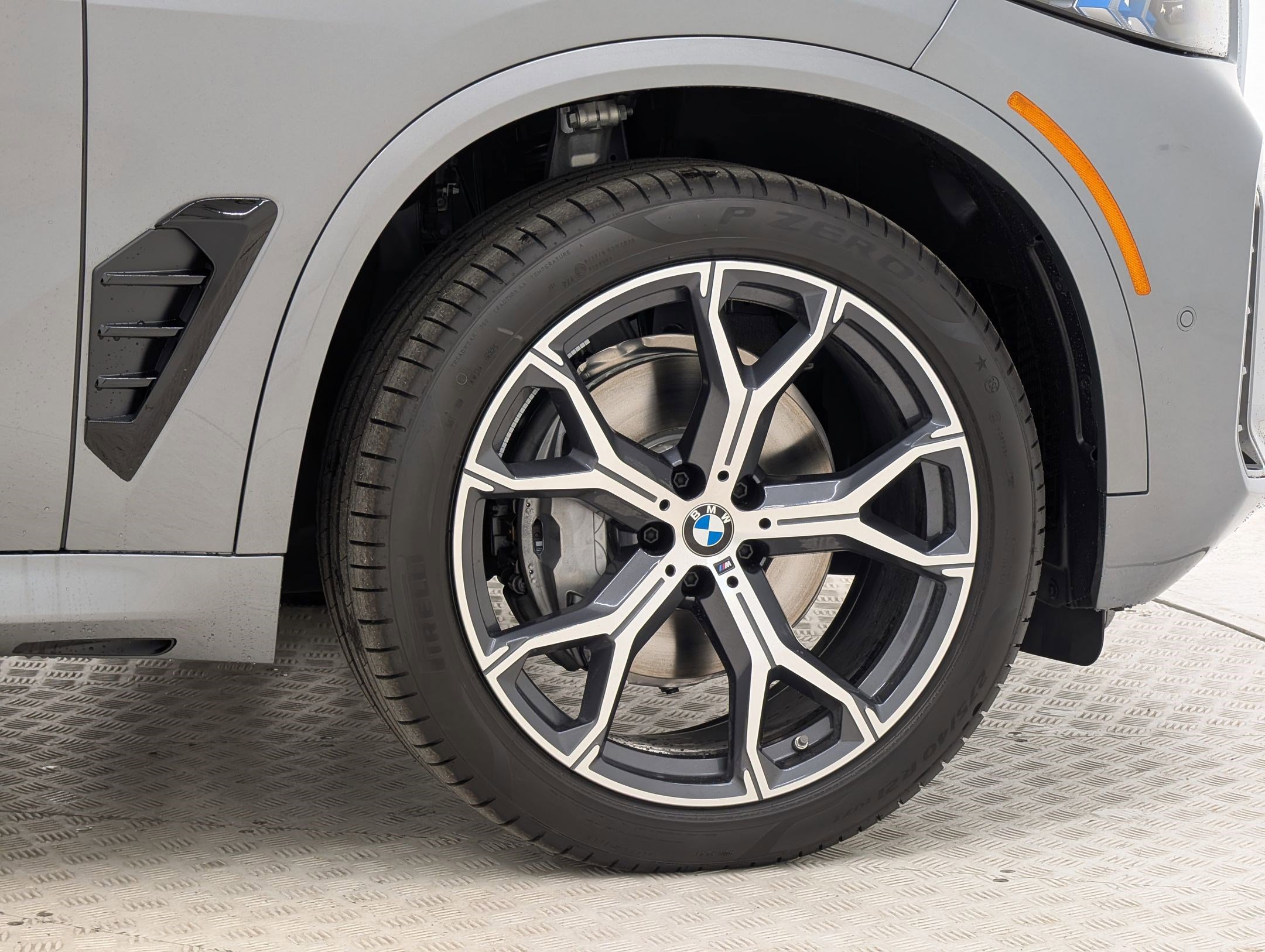 New 2026 BMW X5 xDrive40i w/ M Sport Package image 12