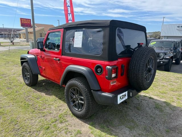 Used 2024 Jeep Wrangler Sport AWD/4WD image 5