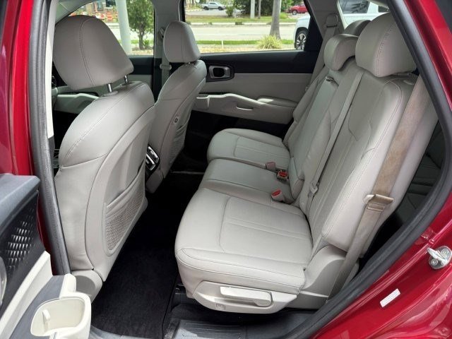 Used 2022 Kia Sorento S image 7