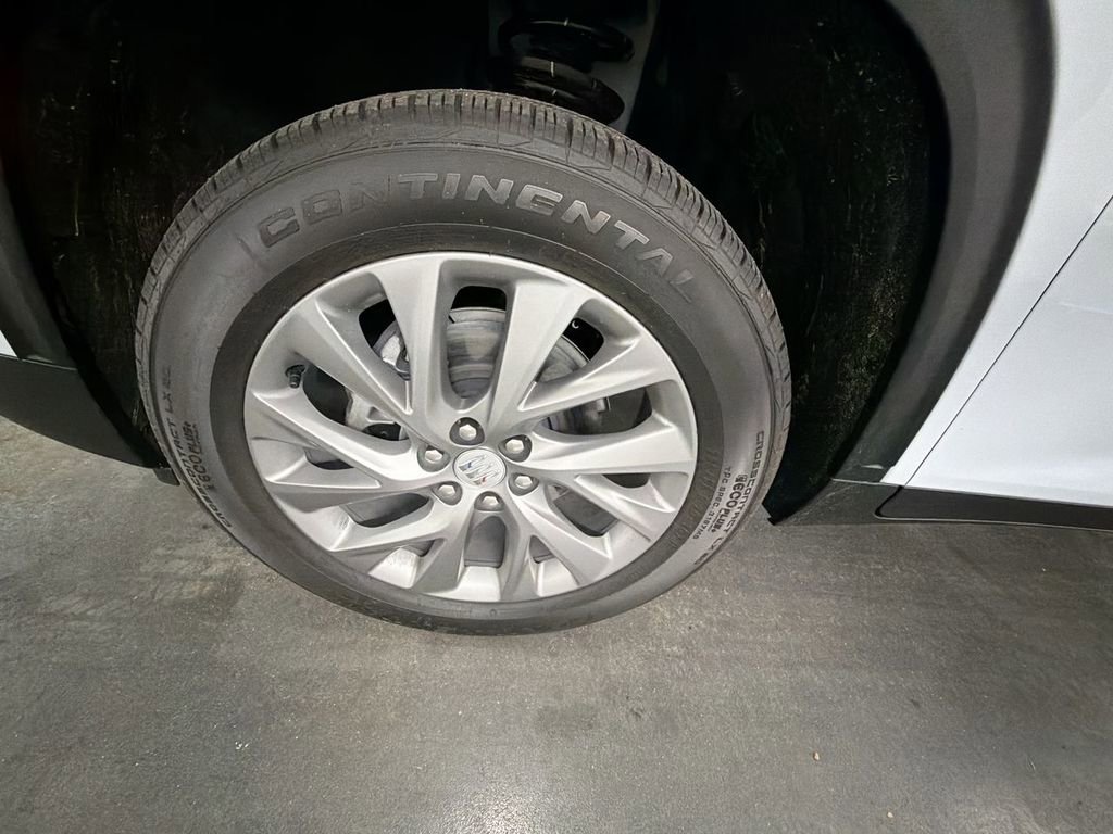 Used 2026 Buick Enclave Preferred w/ LPO, Floor Liner Package FWD image 33