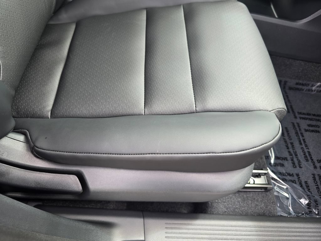 Used 2026 Nissan Rogue Dark Armor AWD/4WD image 18
