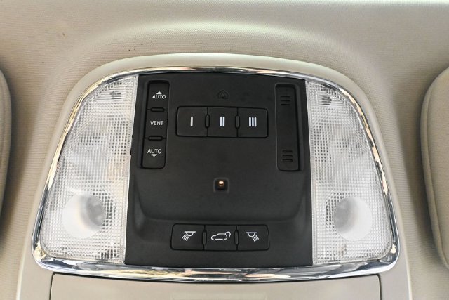 Used 2013 Dodge Durango Crew w/ Trailer Tow Group IV AWD/4WD image 27
