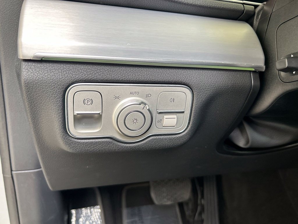 Used 2025 Mercedes-Benz GLE 350 4MATIC image 46