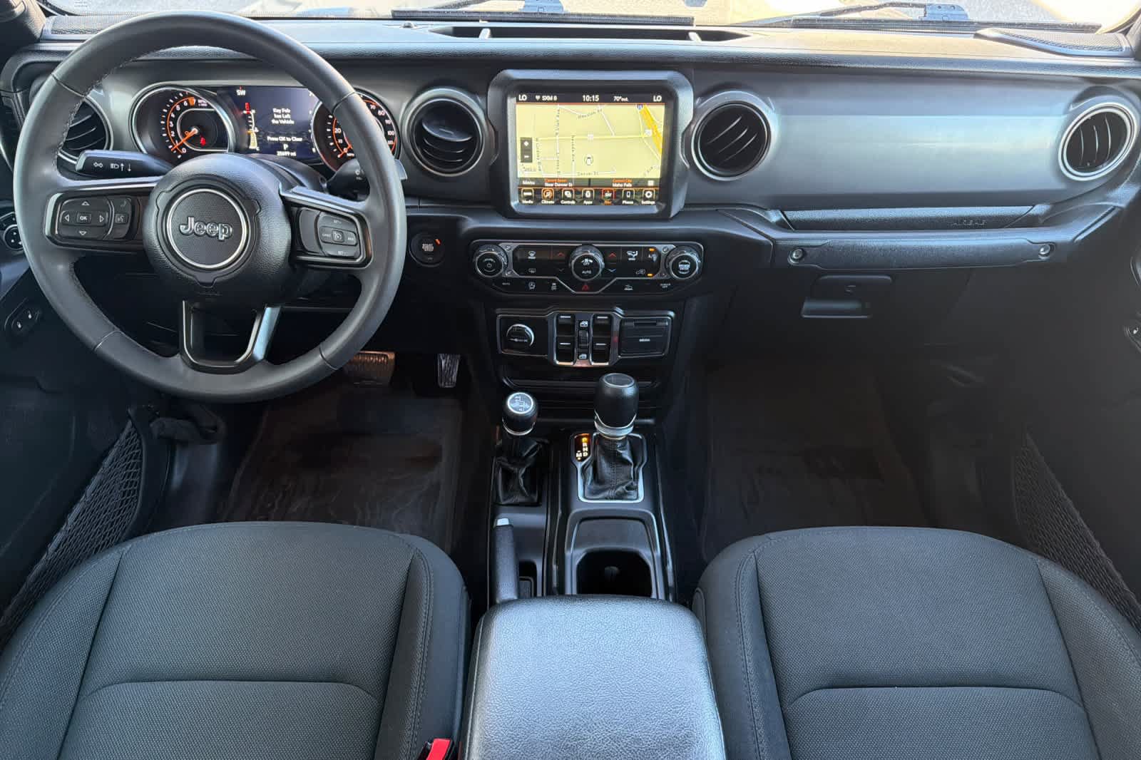 Used 2023 Jeep Gladiator Sport AWD/4WD image 3