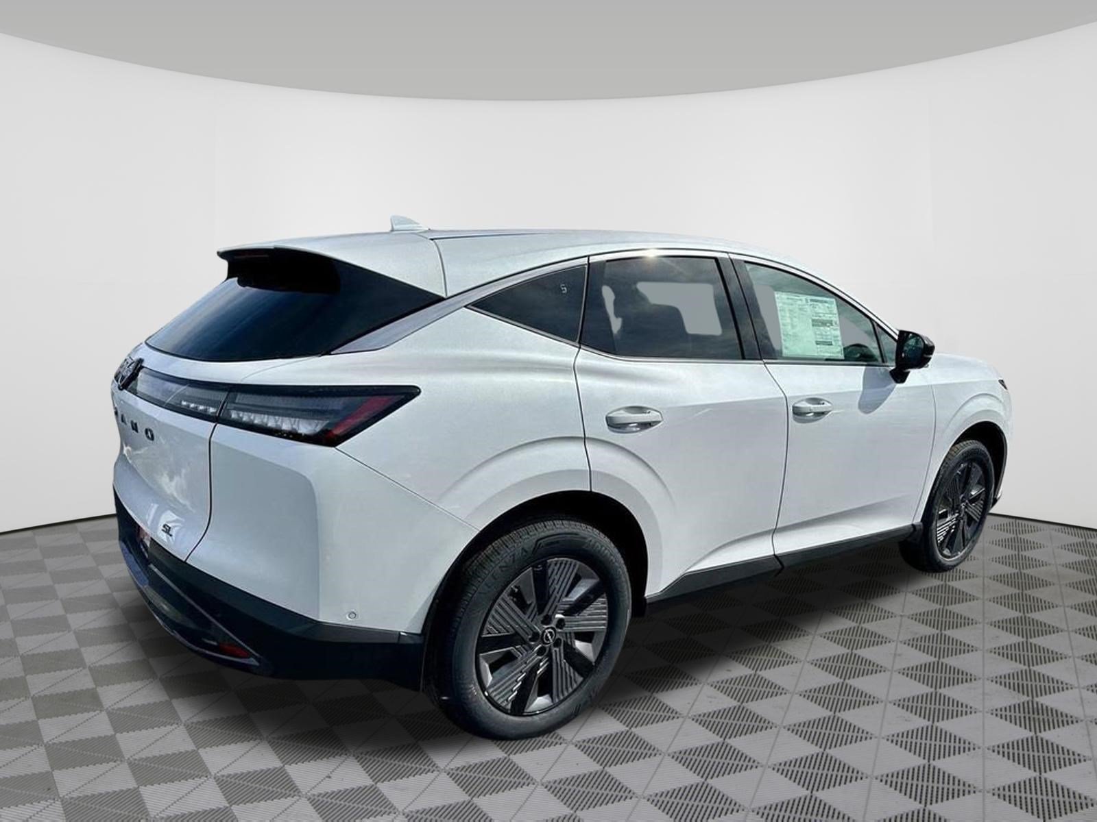 Used 2025 Nissan Murano SL AWD/4WD image 3