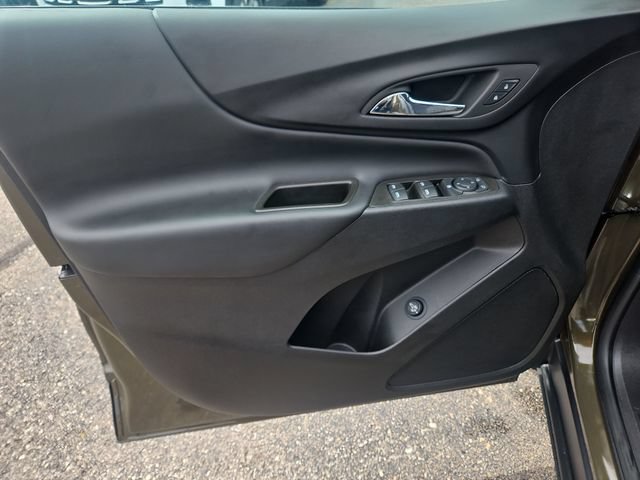 Used 2024 Chevrolet Equinox LT FWD image 10
