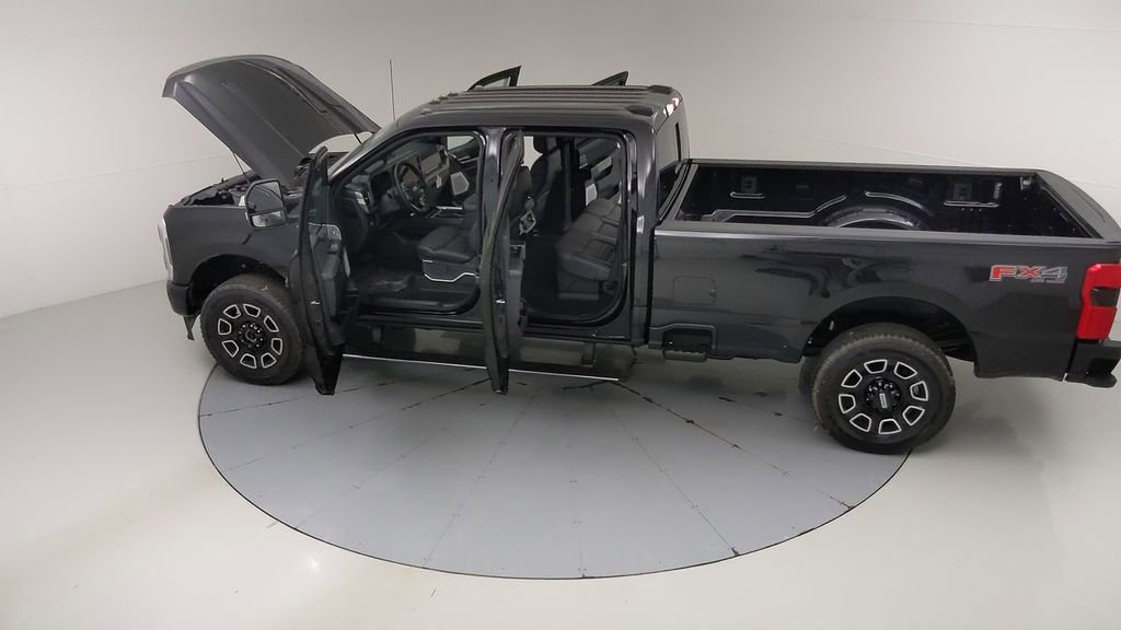 New 2025 Ford F350 Platinum w/ FX4 Off-Road Package image 52