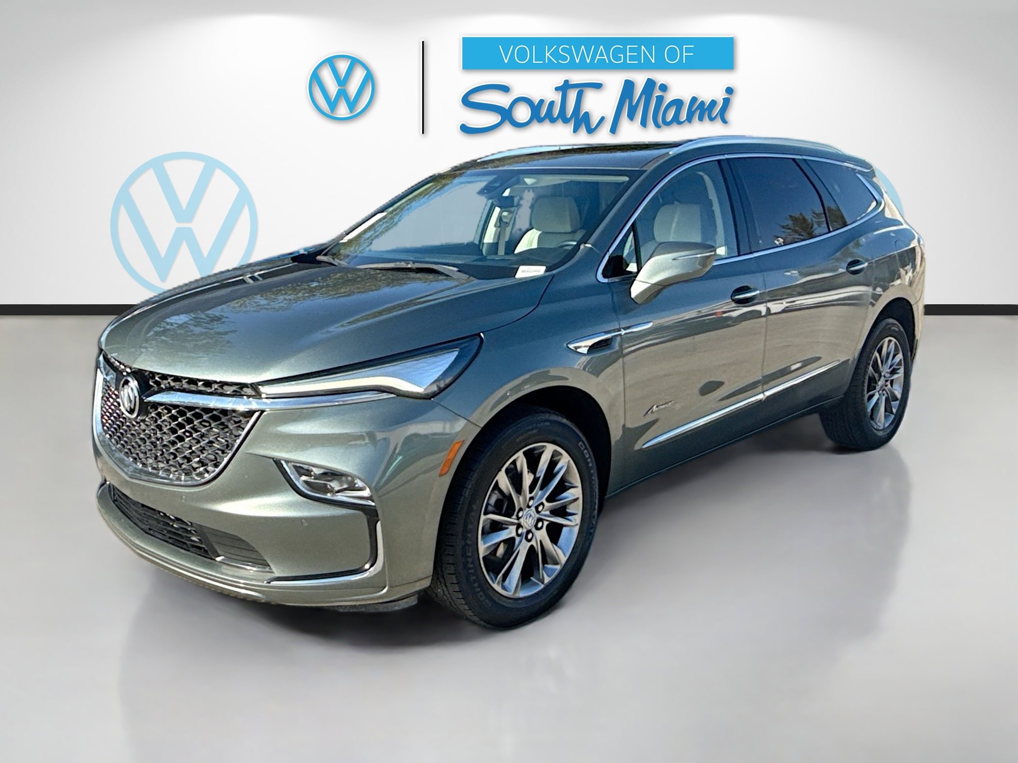 Used 2022 Buick Enclave Avenir w/ Avenir Technology Package image 3