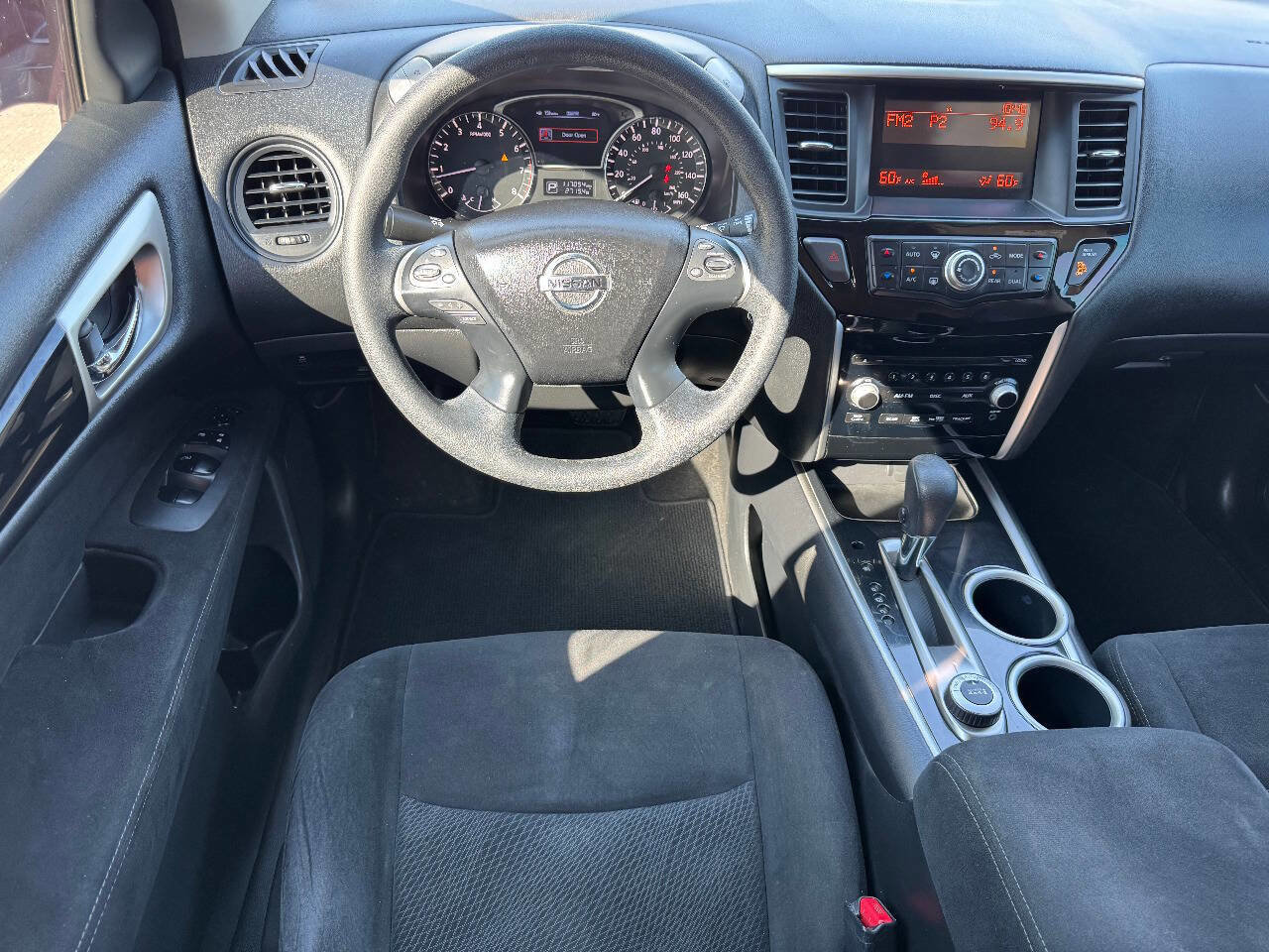 Used 2013 Nissan Pathfinder S image 16
