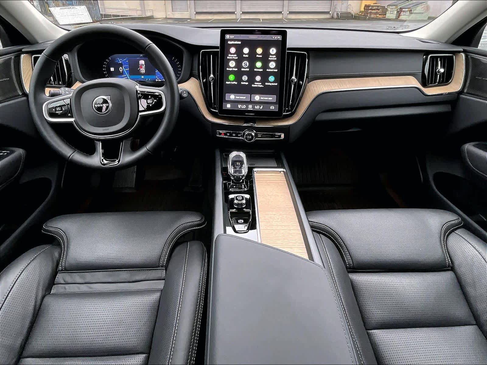 Used 2026 Volvo XC60 B5 Ultra w/ Climate Package AWD/4WD image 18