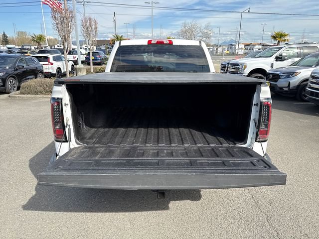 Used 2015 GMC Sierra 1500 4x4 Crew Cab image 15