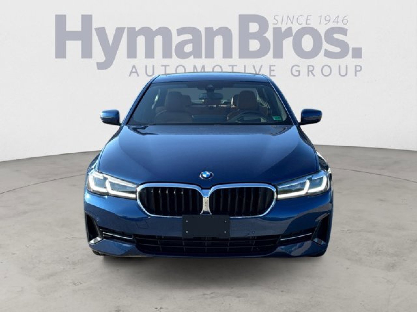 Used 2022 BMW 530i xDrive w/ Premium Package image 8