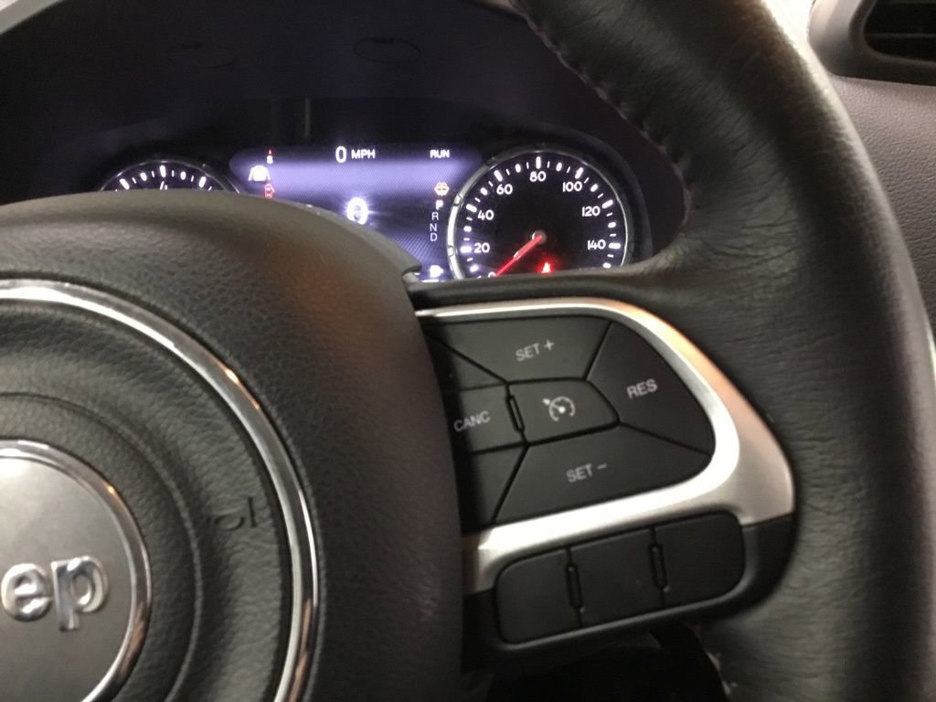 Used 2023 Jeep Renegade Trailhawk w/ Trailhawk Elite Group AWD/4WD image 36